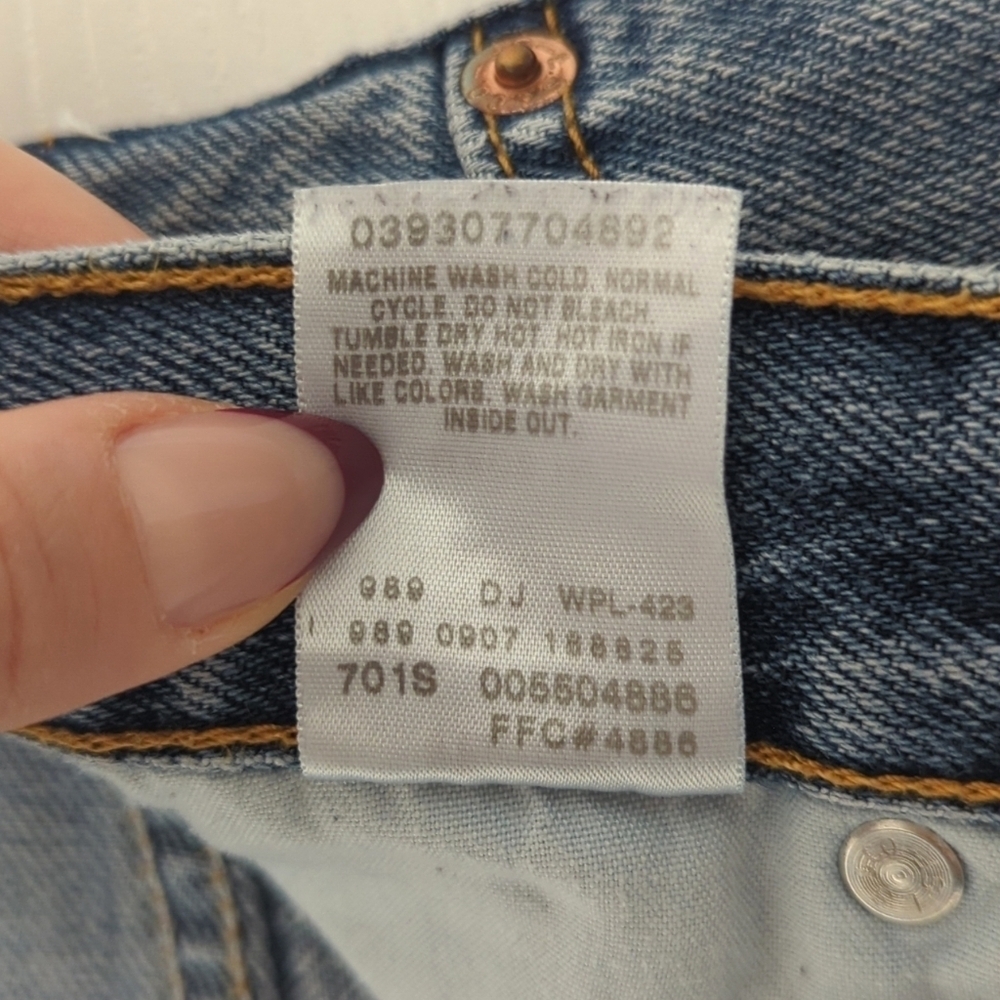 Levi's Y2K 550 Classic Medium Wash Relaxed Fit Straight Leg Denim Jeans 36 x 30 - Picture 10 of 16